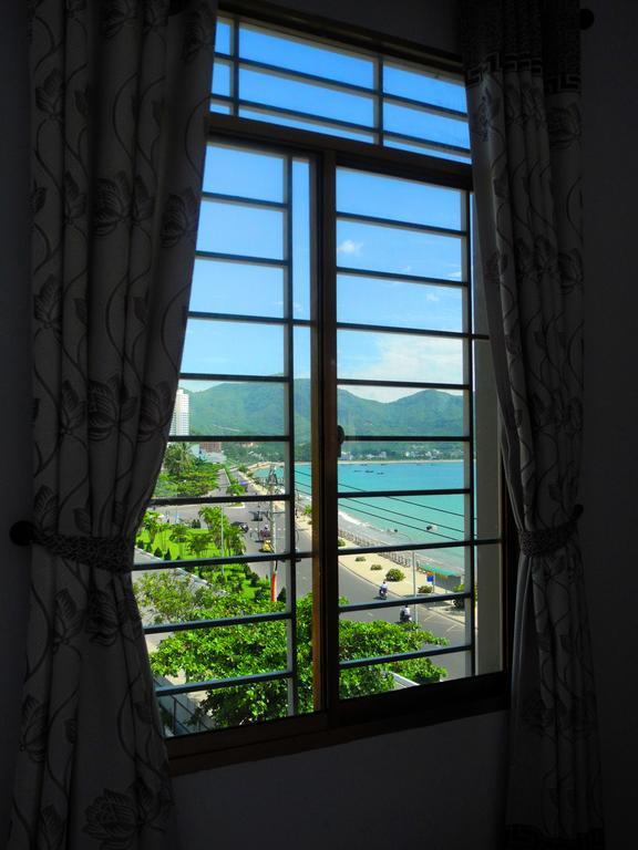 Nam Hong Hotel Nha Trang Room photo