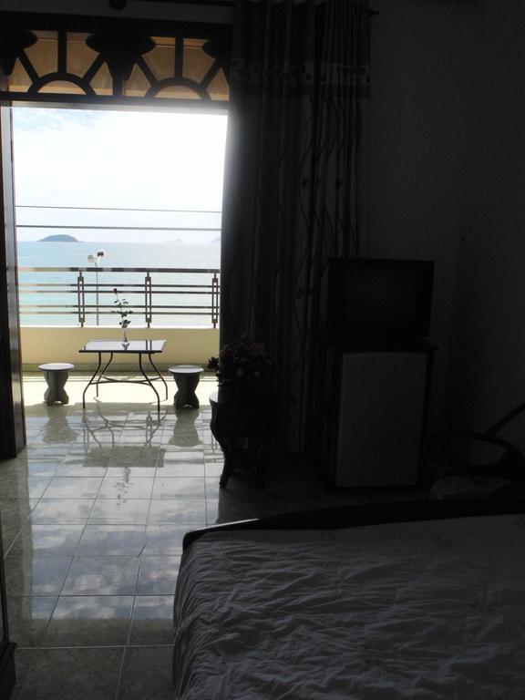 Nam Hong Hotel Nha Trang Room photo